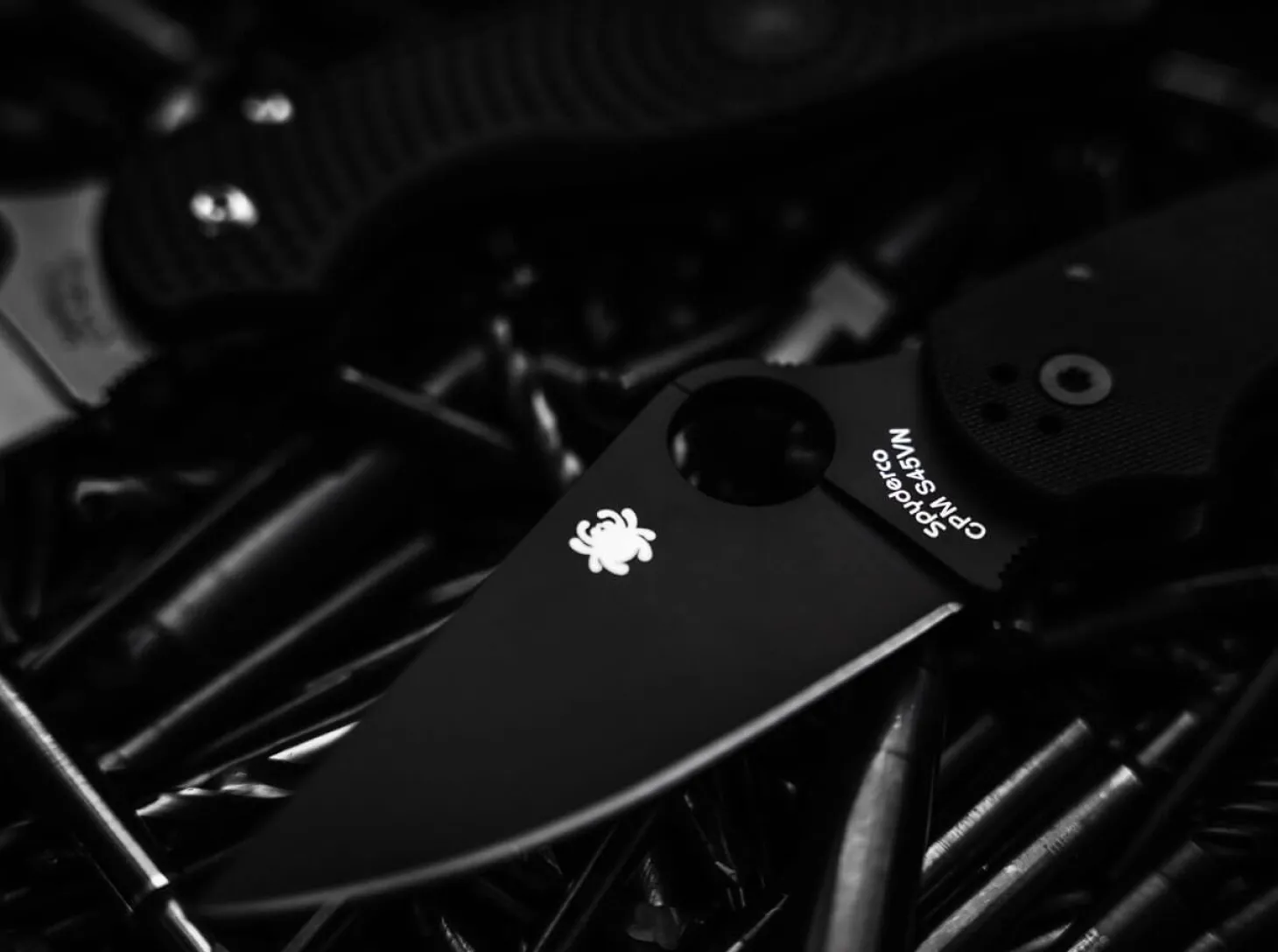 Para 3 G10 Black