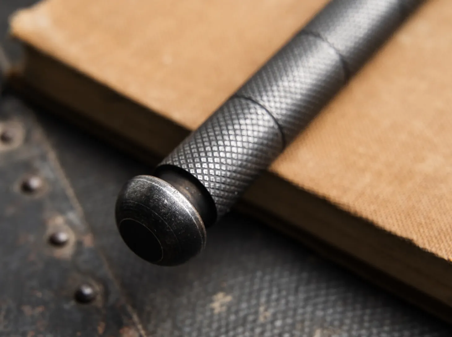 Sleeve Dagger